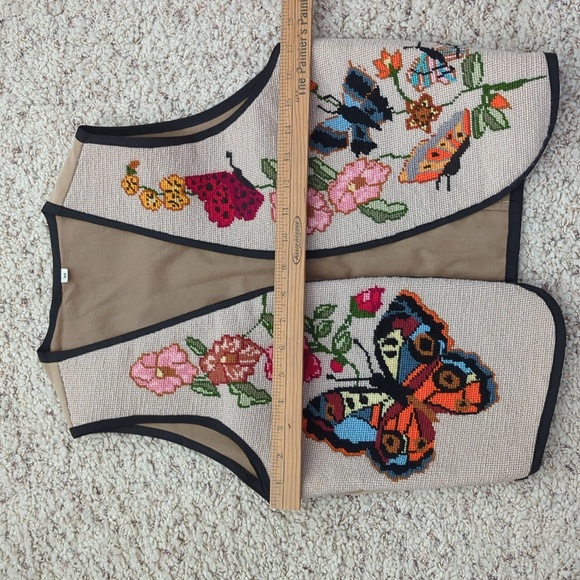 Vintage Floral Needlepoint Vest - Picture 5 of 9